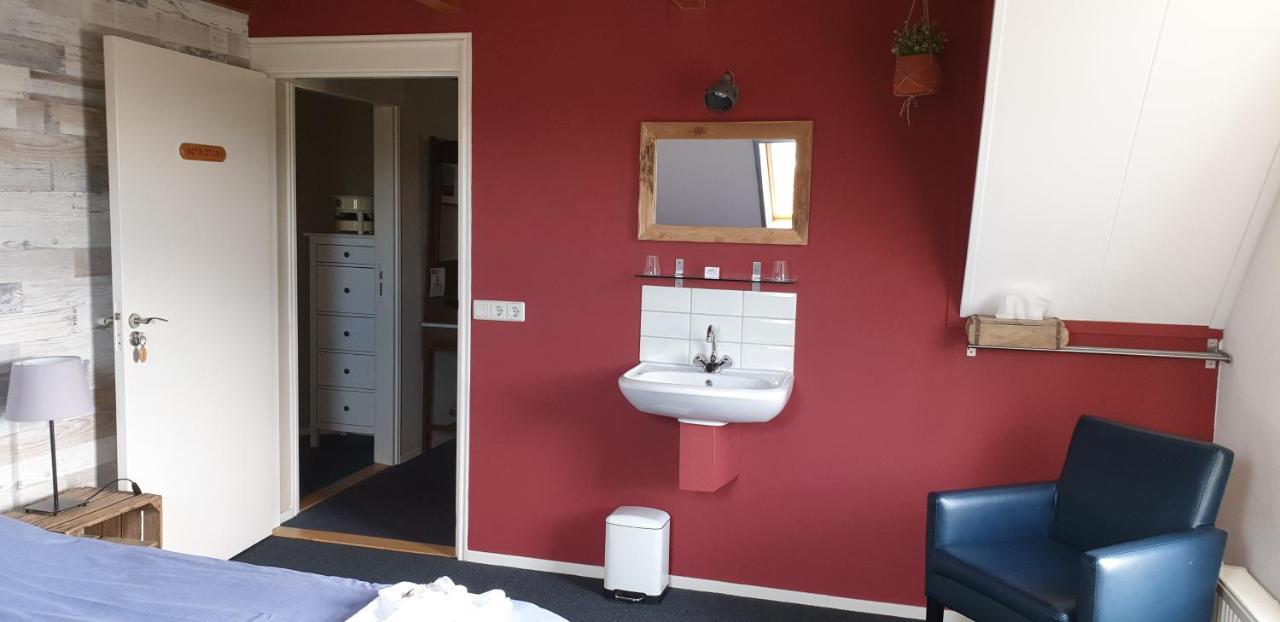 Bed And Breakfast "De Smousenhoek" Ouddorp Exterior photo